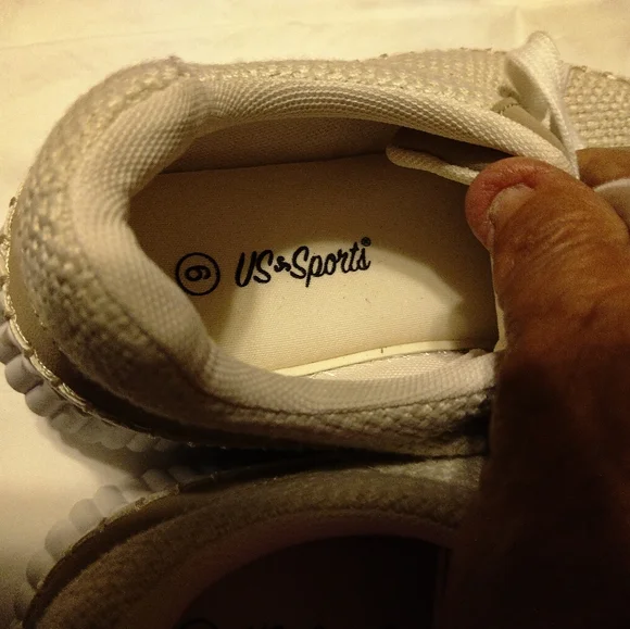 Shoes - Picture 5 of 7